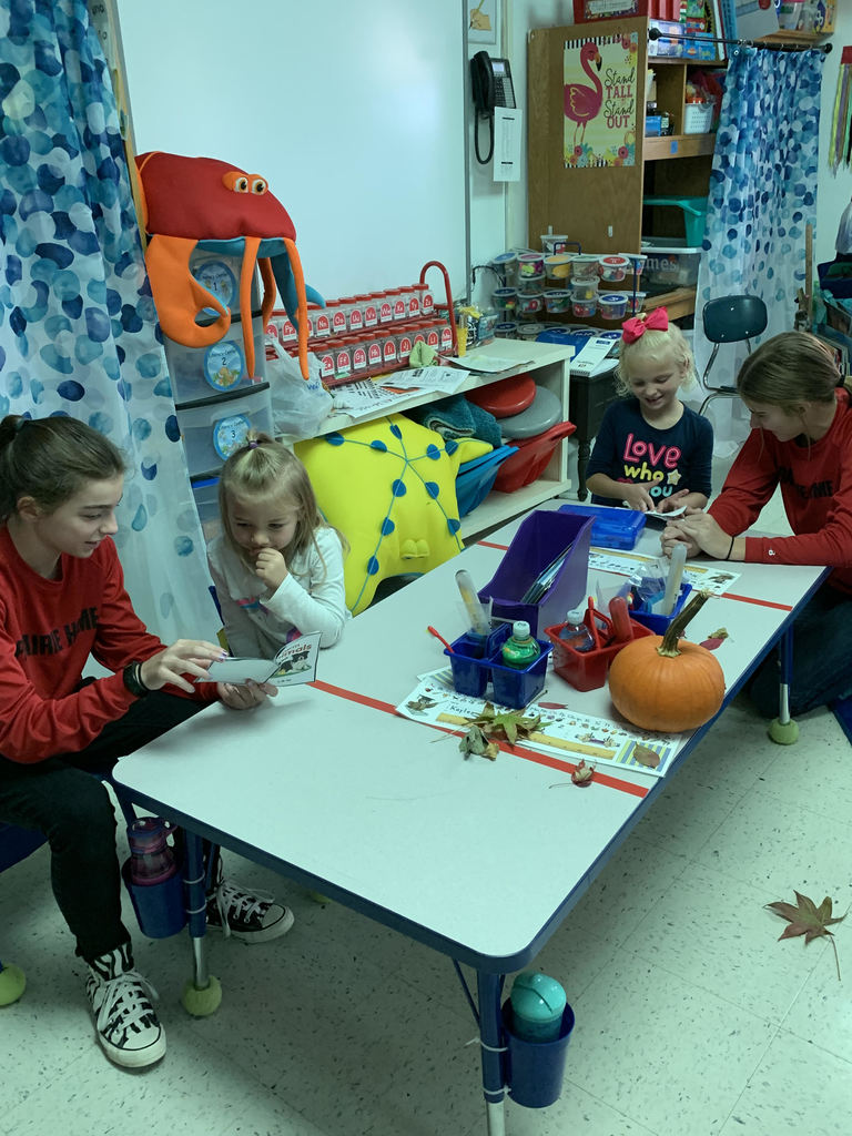 Reading to Kindergarten